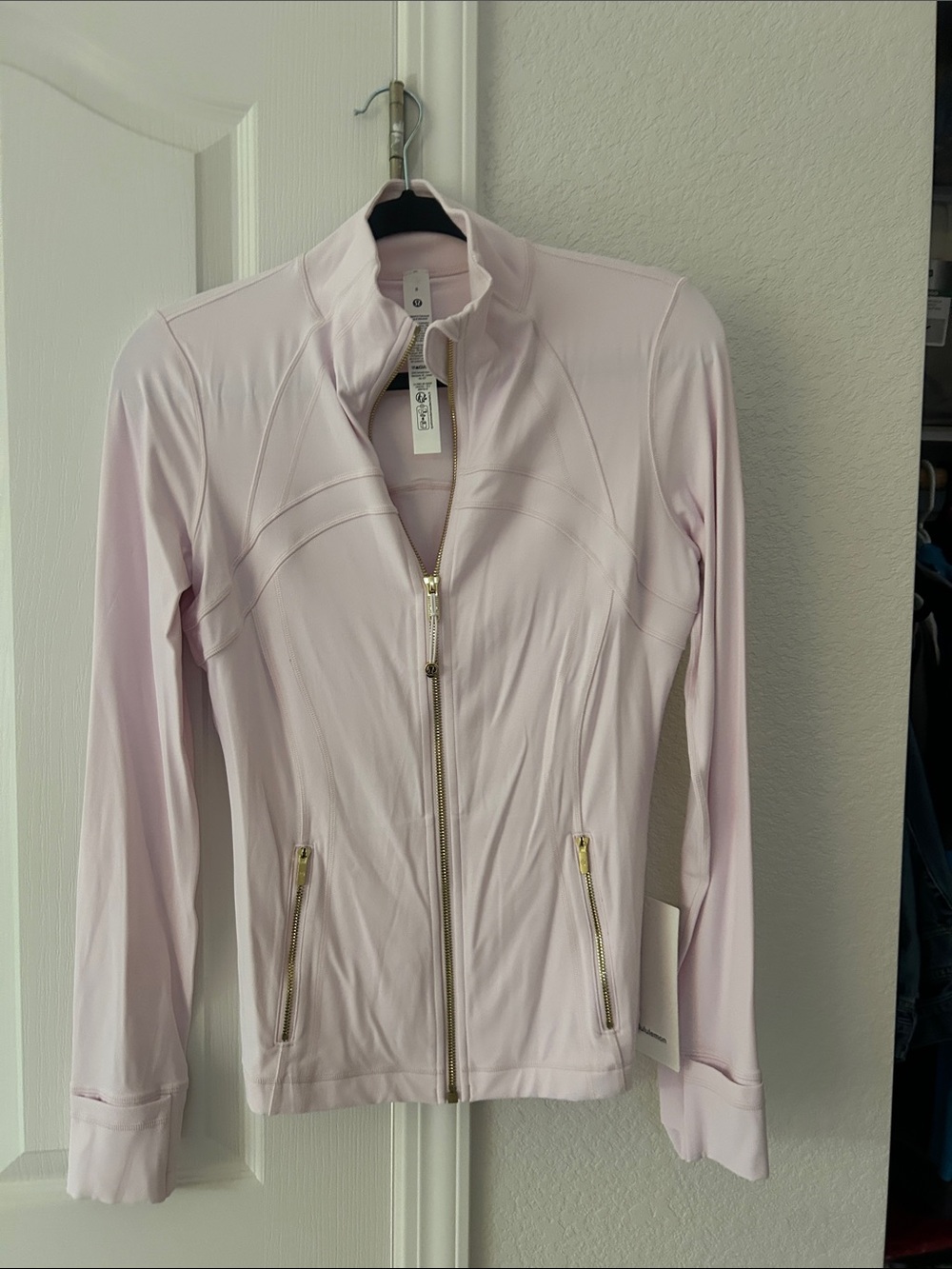 lululemon define nulu jacket, size 8, nwt, blissful pink/gold